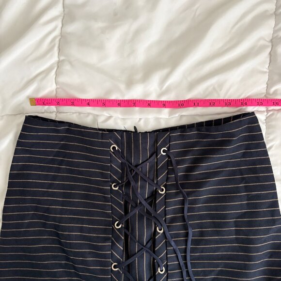 Hayden Los Angeles Pinstripe Skirt Size Large - Picture 4 of 5